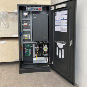 kabin kendali lift